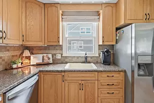 100 Colorado St, Springfield, MA 01118 - Photo 20