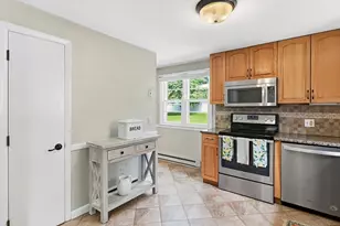 100 Colorado St, Springfield, MA 01118 - Photo 18