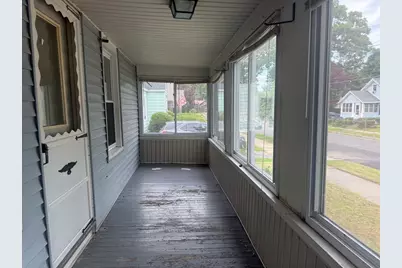80 Newhall St, Springfield, MA 01109 - Photo 6