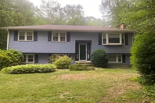 10 Warwick Rd, Walpole, MA 02071 - Photo 2