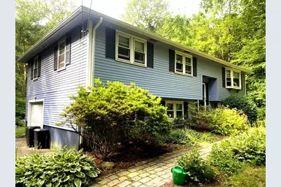 10 Warwick Rd, Walpole, MA 02071 - Photo 4