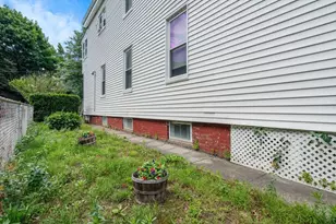 112 Dudley St, Cambridge, MA 02140 - Photo 28