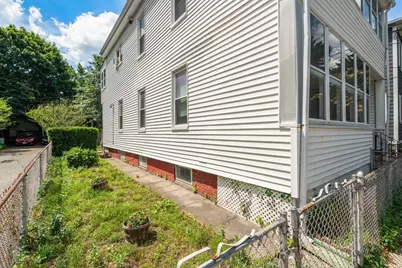 112 Dudley Street, Cambridge, MA 02140 - Photo 36