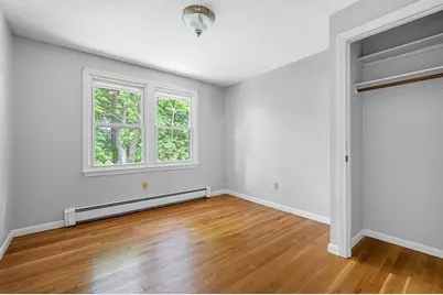 42 Iowa St, Worcester, MA 01602 - Photo 16
