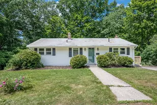 42 Iowa St, Worcester, MA 01602 - Photo 1
