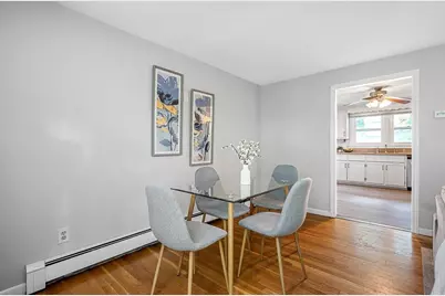 42 Iowa St, Worcester, MA 01602 - Photo 10