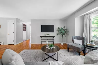 42 Iowa St, Worcester, MA 01602 - Photo 4
