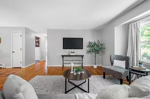 42 Iowa St, Worcester, MA 01602 - Photo 4