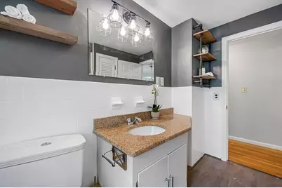 42 Iowa St, Worcester, MA 01602 - Photo 12