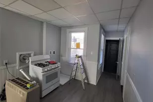 167 Cross St, Lowell, MA 01854 - Photo 2