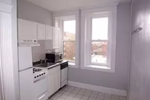 8 Garrison St, Boston, MA 02116 - Photo 2