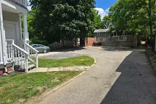 141 Elm St, Southbridge, MA 01550 - Photo 32
