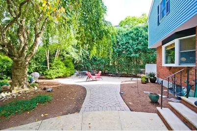 16 Warren Ave, Newton, MA 02465 - Photo 32