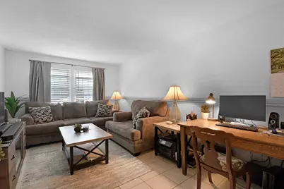 36 Ridgewood Ln #4, Gardner, MA 01440 - Photo 2