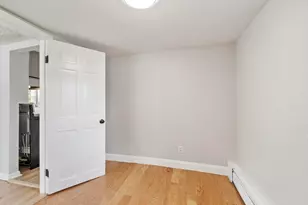 52 Auburn St, Lowell, MA 01852 - Photo 18