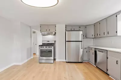 52 Auburn St, Lowell, MA 01852 - Photo 10