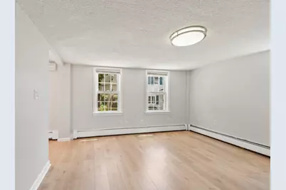 52 Auburn St, Lowell, MA 01852 - Photo 8