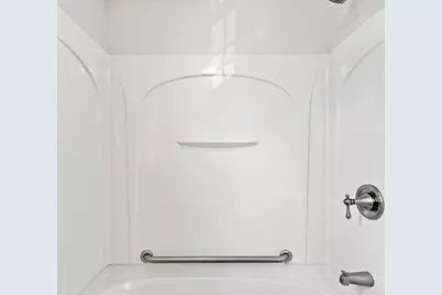 52 Auburn St, Lowell, MA 01852 - Photo 30