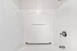 52 Auburn St, Lowell, MA 01852 - Photo 30