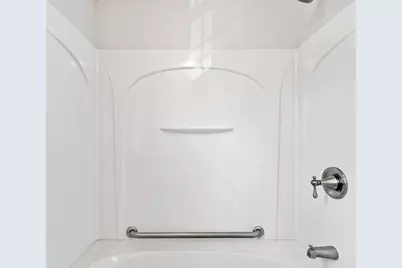 52 Auburn St, Lowell, MA 01852 - Photo 30