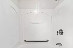 52 Auburn St, Lowell, MA 01852 - Photo 30