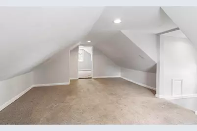 52 Auburn St, Lowell, MA 01852 - Photo 32