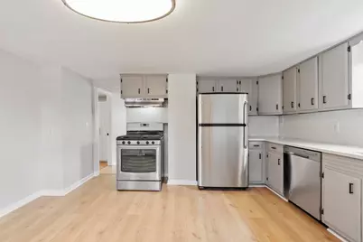 52 Auburn St, Lowell, MA 01852 - Photo 10