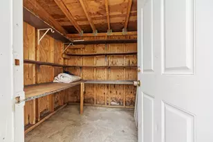 52 Auburn St, Lowell, MA 01852 - Photo 34