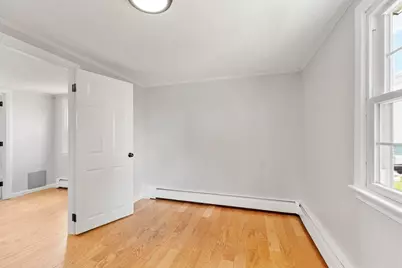 52 Auburn St, Lowell, MA 01852 - Photo 14