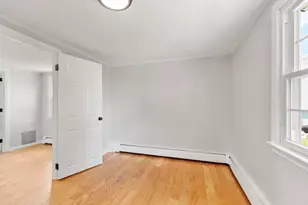 52 Auburn St, Lowell, MA 01852 - Photo 14