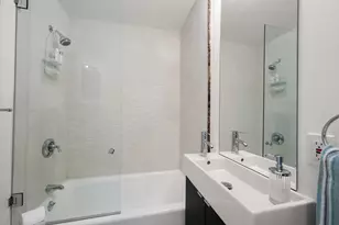207 Commonwealth Ave, Boston, MA 02116 - Photo 30