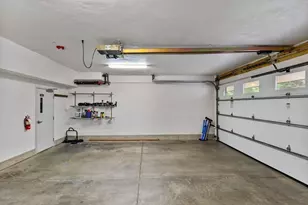618 E 2nd St, Boston, MA 02127 - Photo 20