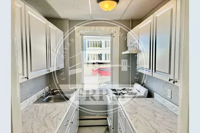 121-129 Fulton St. #1N, Fall River, MA 02720 - Photo 1