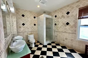 253 Belgrade Ave, Boston, MA 02131 - Photo 8