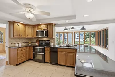 117 Highland Ave, Winchester, MA 01890 - Photo 6