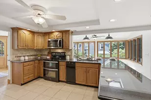 117 Highland Ave, Winchester, MA 01890 - Photo 6