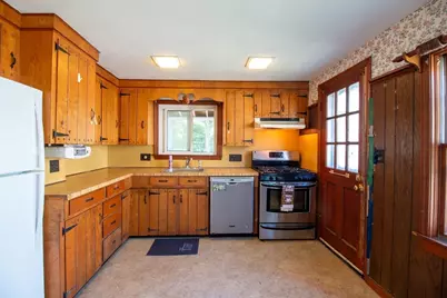 249 Groveland St, Haverhill, MA 01830 - Photo 18