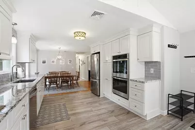 8 Lewis Park Dr S, Walpole, MA 02032 - Photo 10