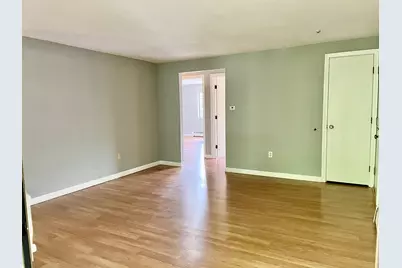 1600 Skyline Dr #6, Lowell, MA 01854 - Photo 6