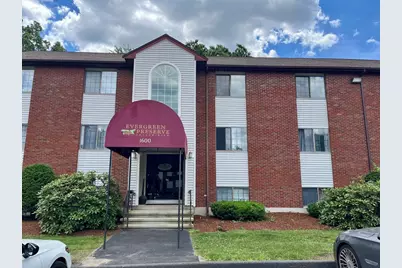1600 Skyline Dr #6, Lowell, MA 01854 - Photo 1