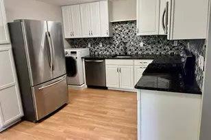 1600 Skyline Dr, Lowell, MA 01854 - Photo 12
