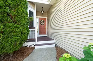 70 Lincoln Ln, Grafton, MA 01536 - Photo 2
