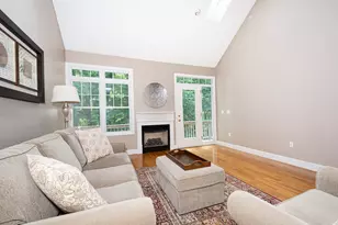 70 Lincoln Ln, Grafton, MA 01536 - Photo 6