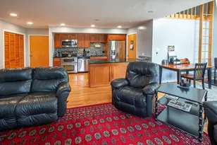 351 Pleasant St, Northampton, MA 01060 - Photo 4