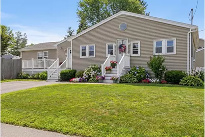 165 Lake Shore Dr, Weymouth, MA 02189 - Photo 1