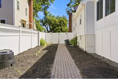 100 Westland Ave, Newton, MA 02465 - Photo 8