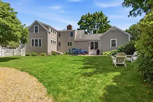 4 Everett Dr, Newburyport, MA 01950 - Photo 2