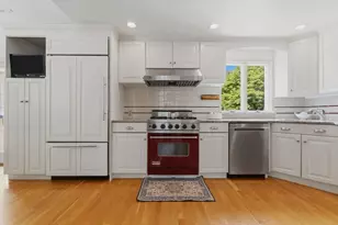 4 Everett Dr, Newburyport, MA 01950 - Photo 4