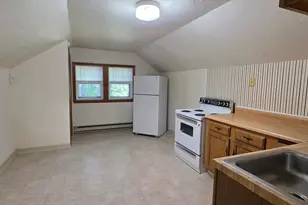 109 Green Hill Pkwy, Worcester, MA 01605 - Photo 2