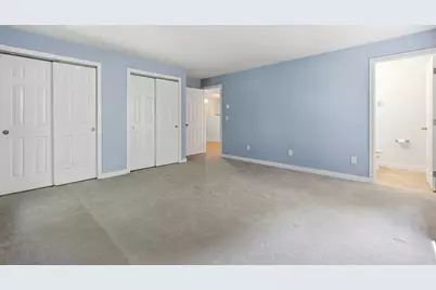 44 Evergreen Rd #302, Northampton, MA 01053 - Photo 16